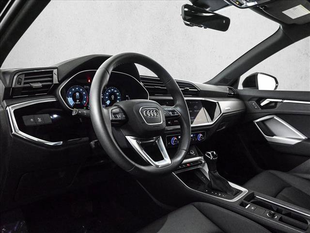 Certified 2025 Audi Q3 2.0T Premium w/ Convenience Package image 10