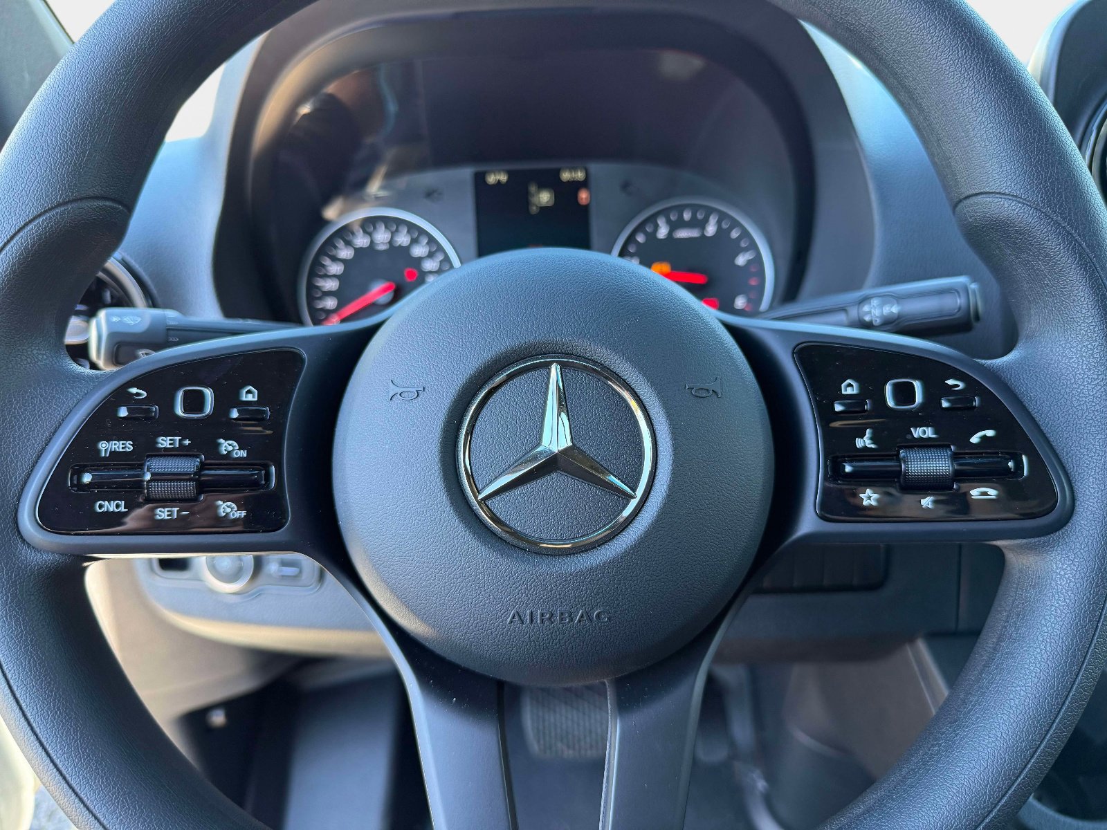 Used 2024 Mercedes-Benz Sprinter 144 Cargo image 28