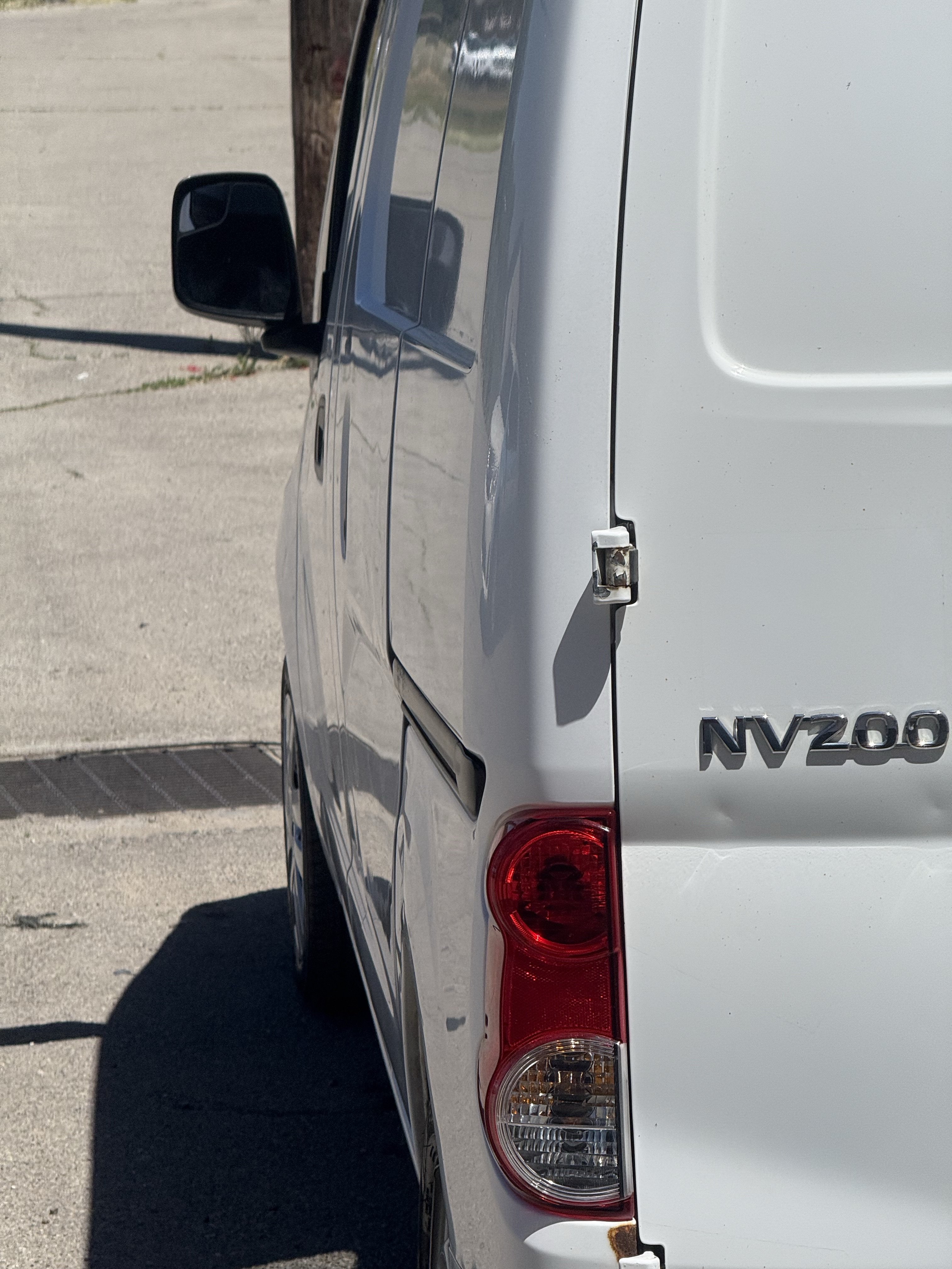 Used 2018 Nissan NV200 S FWD image 19