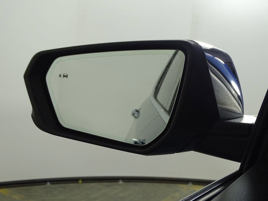 Used 2020 Chevrolet Equinox Premier image 41