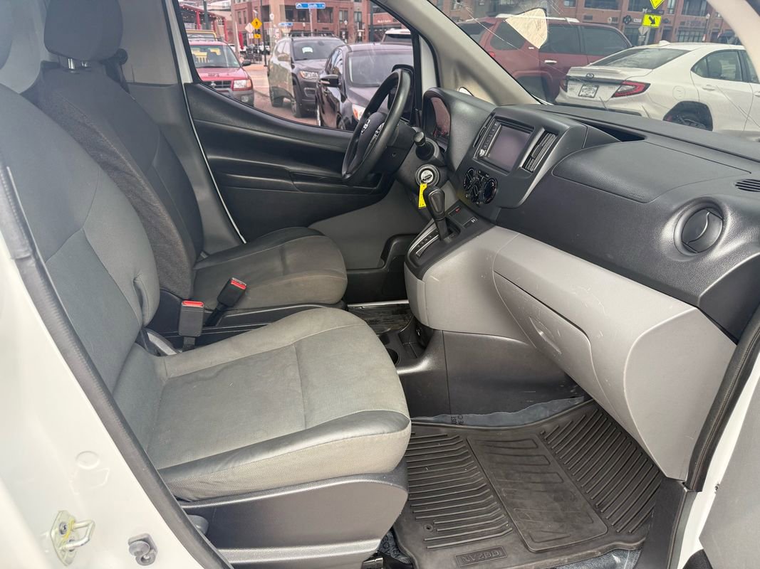 Used 2021 Nissan NV200 S w/ Back Door Glass Package image 26