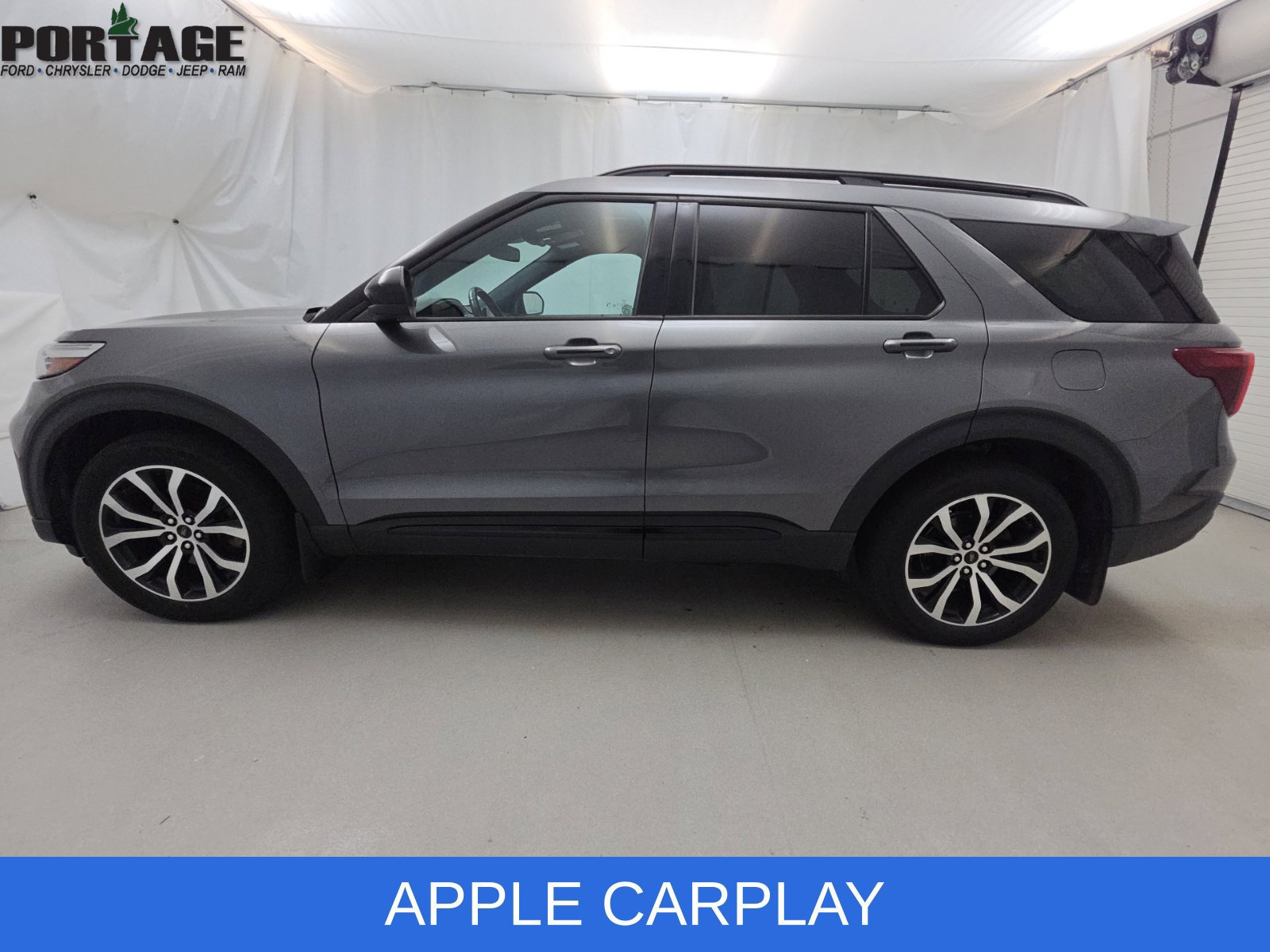 Used 2023 Ford Explorer ST AWD/4WD image 4