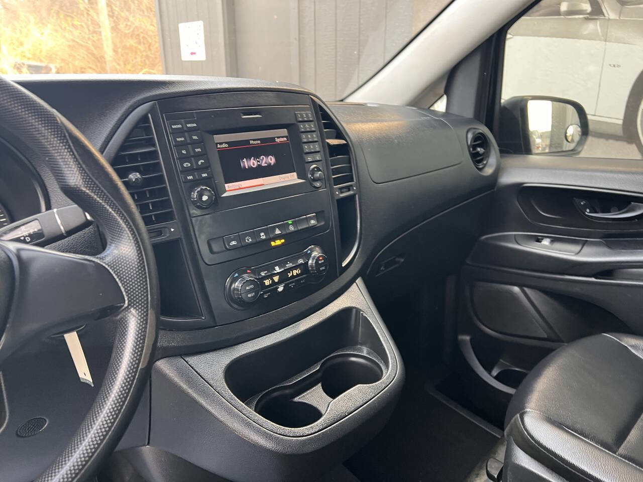 Used 2018 Mercedes-Benz Metris Passenger image 10