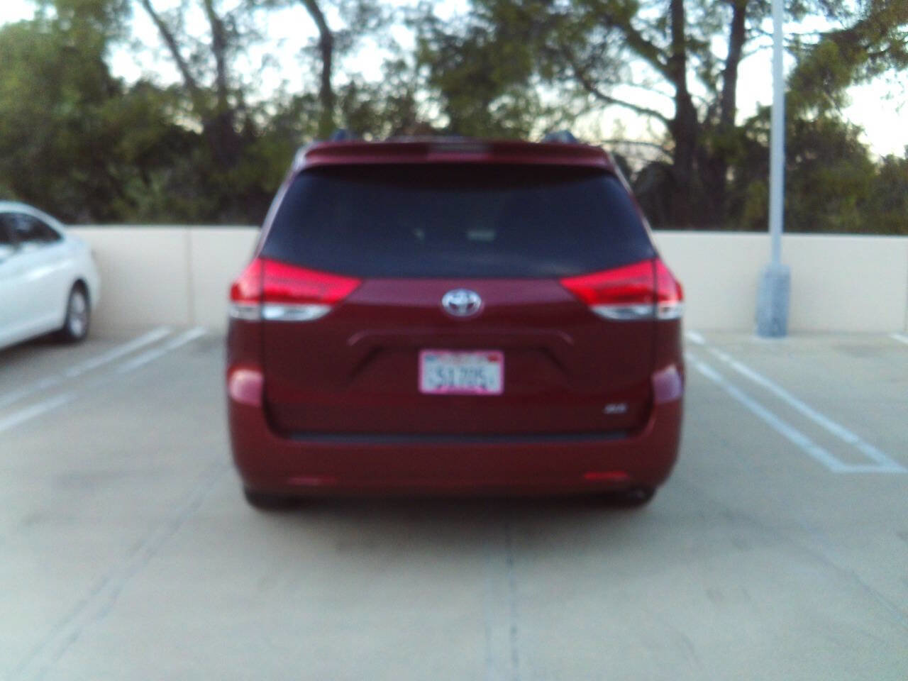 Used 2012 Toyota Sienna XLE image 6