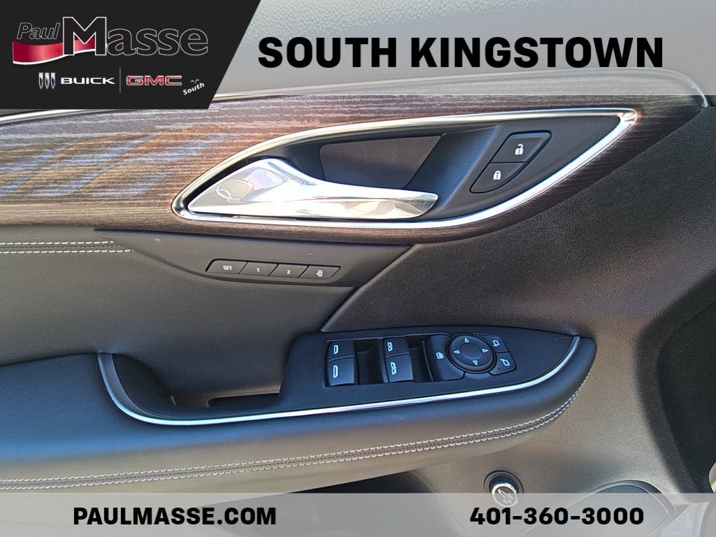 Used 2023 Buick Envision Avenir AWD/4WD image 9