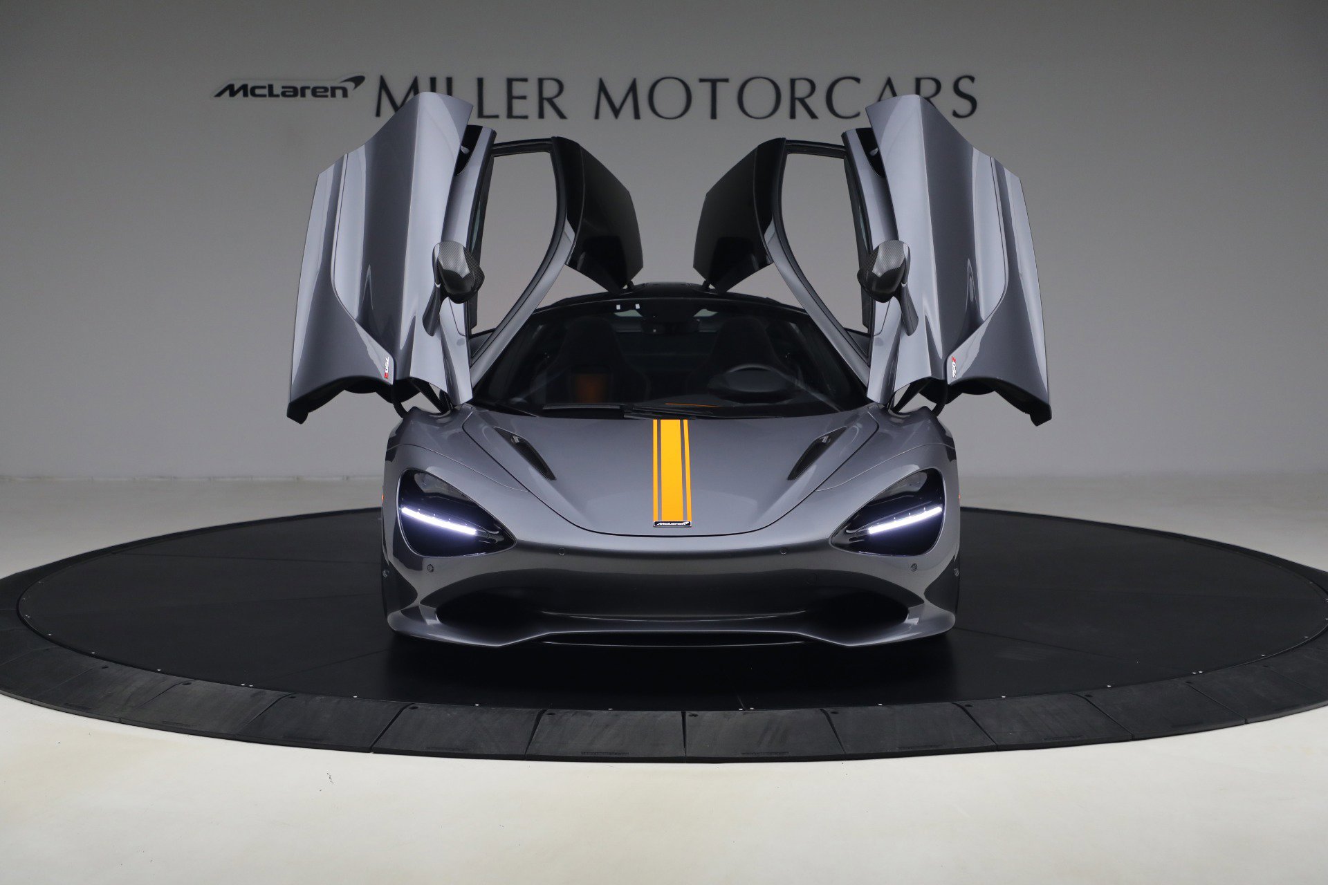 Used 2024 McLaren 750S image 13