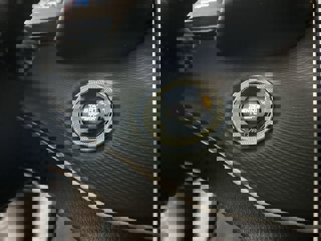 Used 2024 Jeep Grand Cherokee Laredo image 16