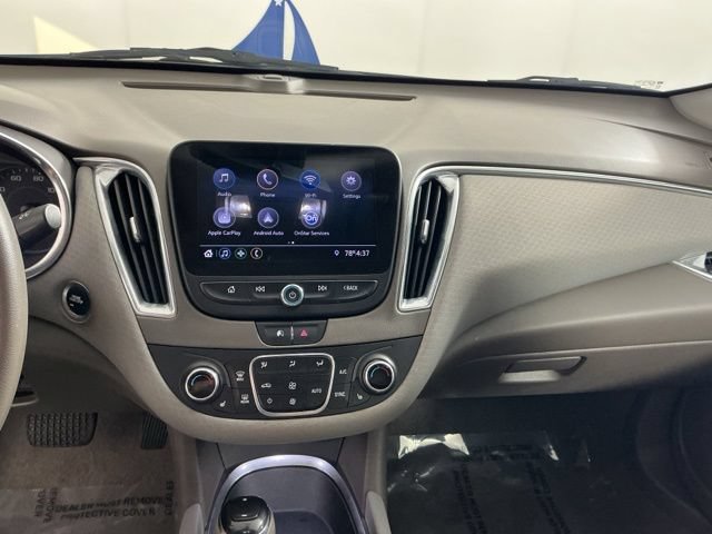 Used 2020 Chevrolet Malibu LT FWD image 32