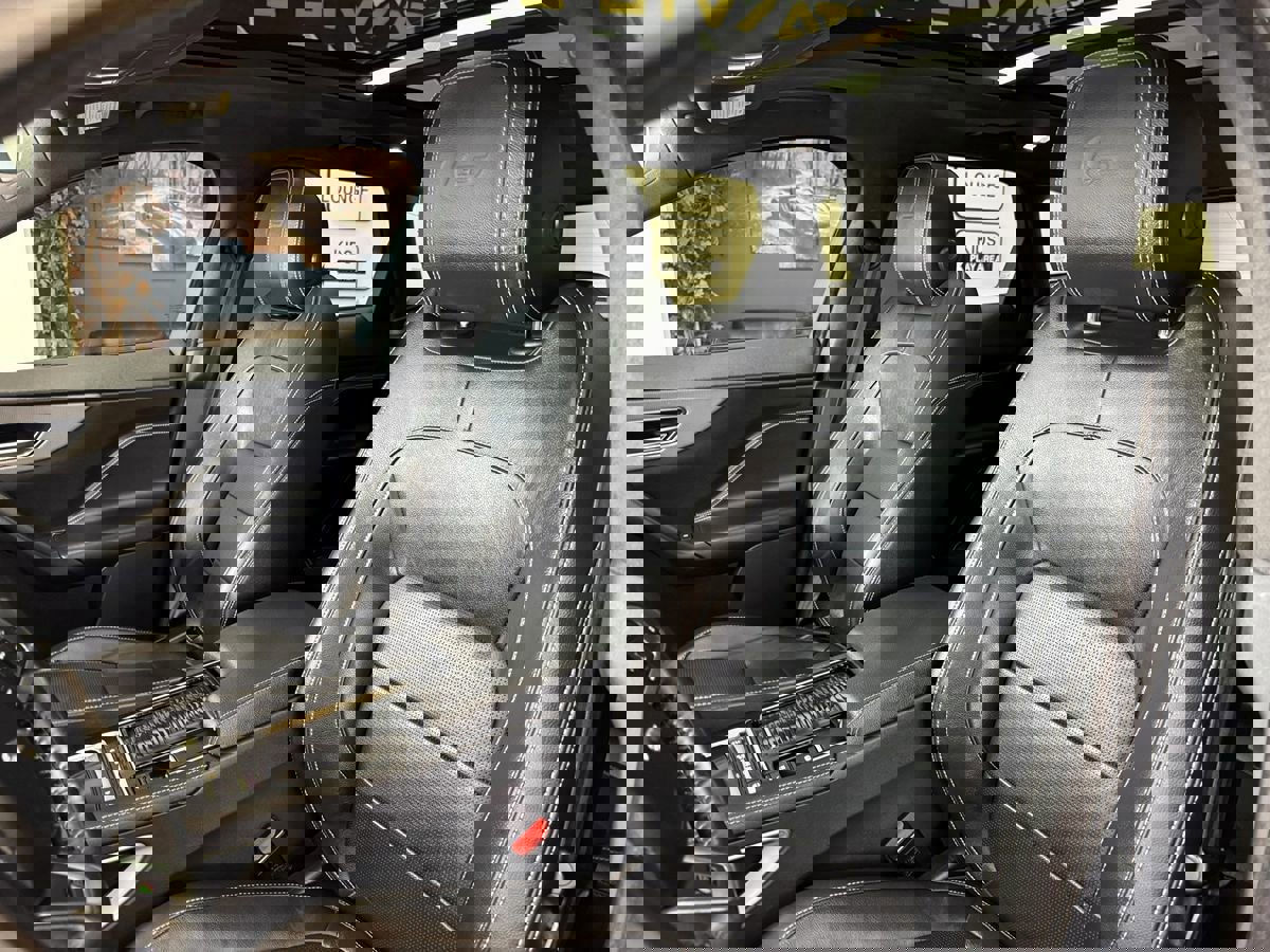 Used 2019 Jaguar F-PACE S image 13