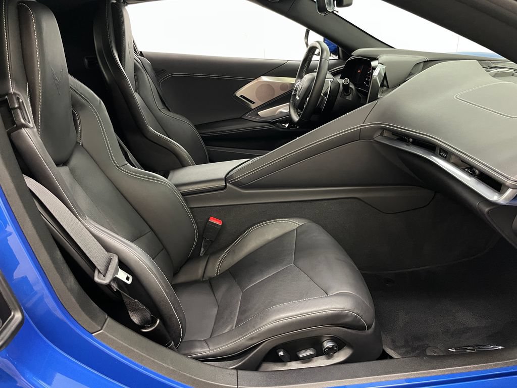Used 2021 Chevrolet Corvette Stingray Preferred Cpe w/ Battery Protection Package RWD image 34