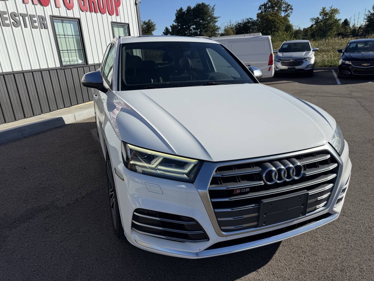 Used 2018 Audi SQ5 Premium Plus w/ S Sport Package AWD/4WD image 4