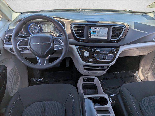 Used 2023 Chrysler Voyager LX FWD image 23