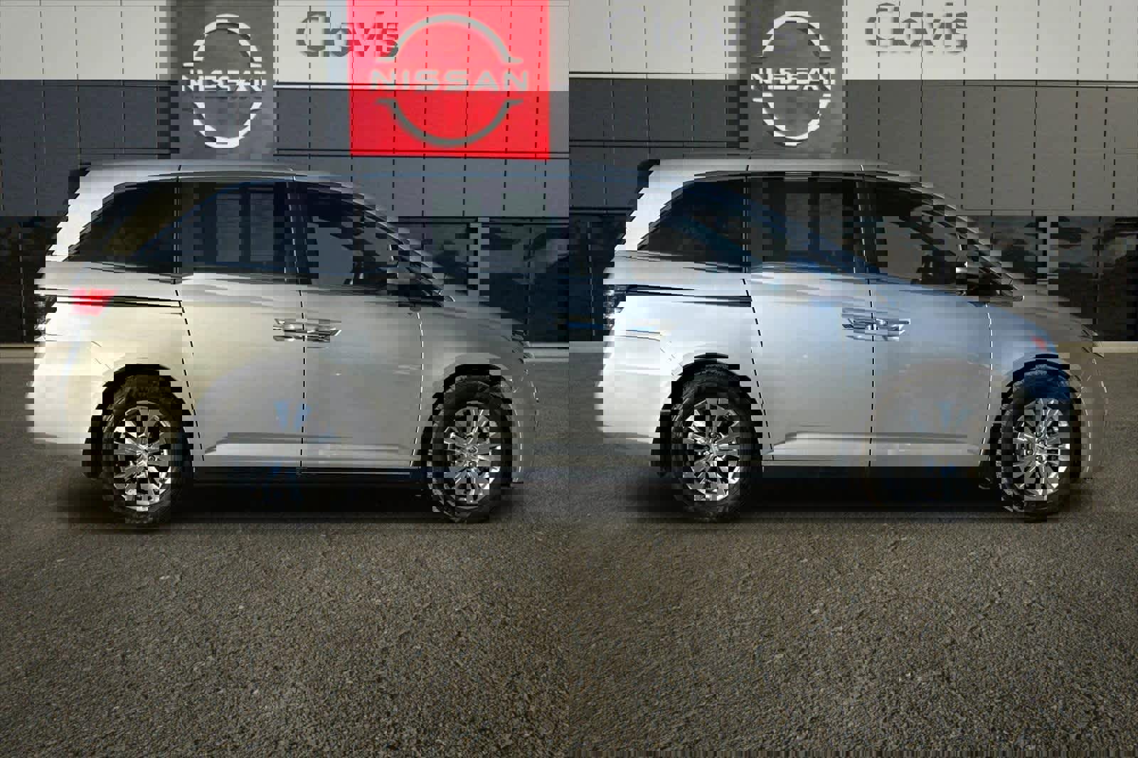 Used 2015 Honda Odyssey EX-L image 9