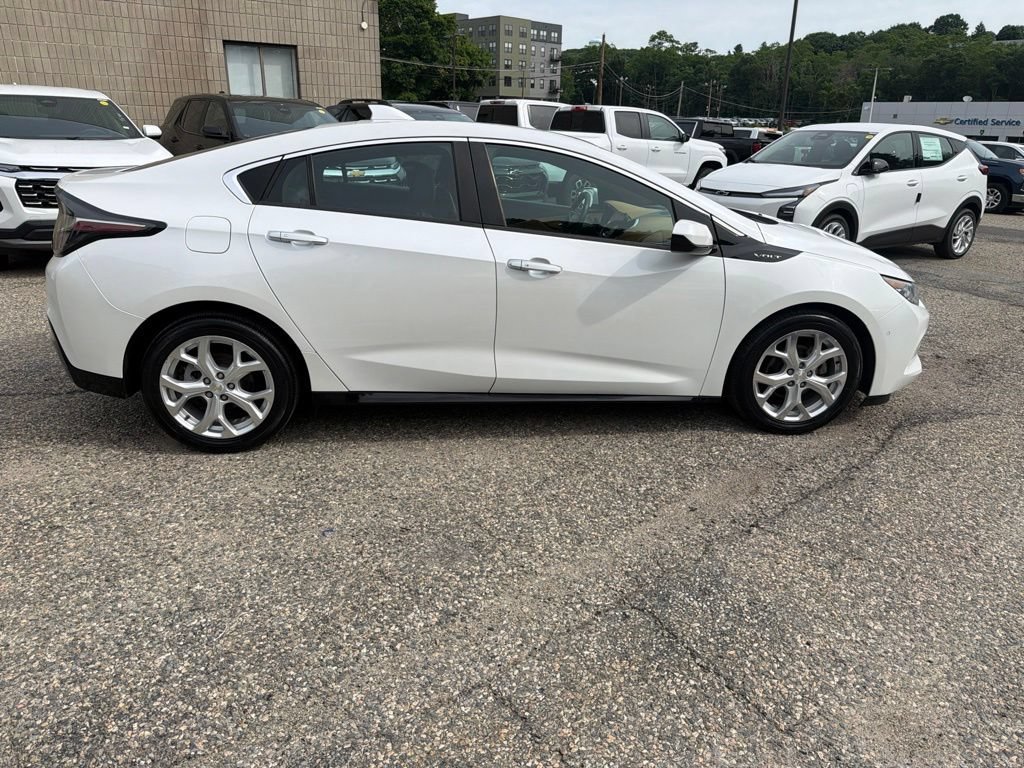 Used 2016 Chevrolet Volt Premier w/ Driver Confidence Package FWD image 8
