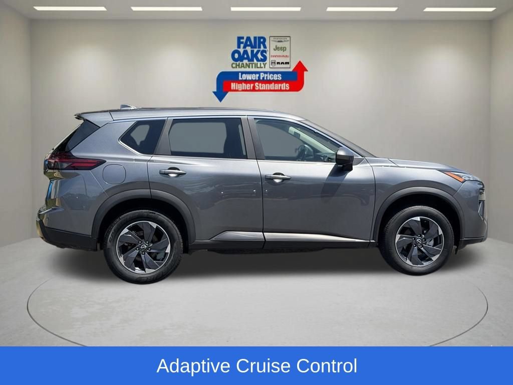 Used 2025 Nissan Rogue SV FWD image 7