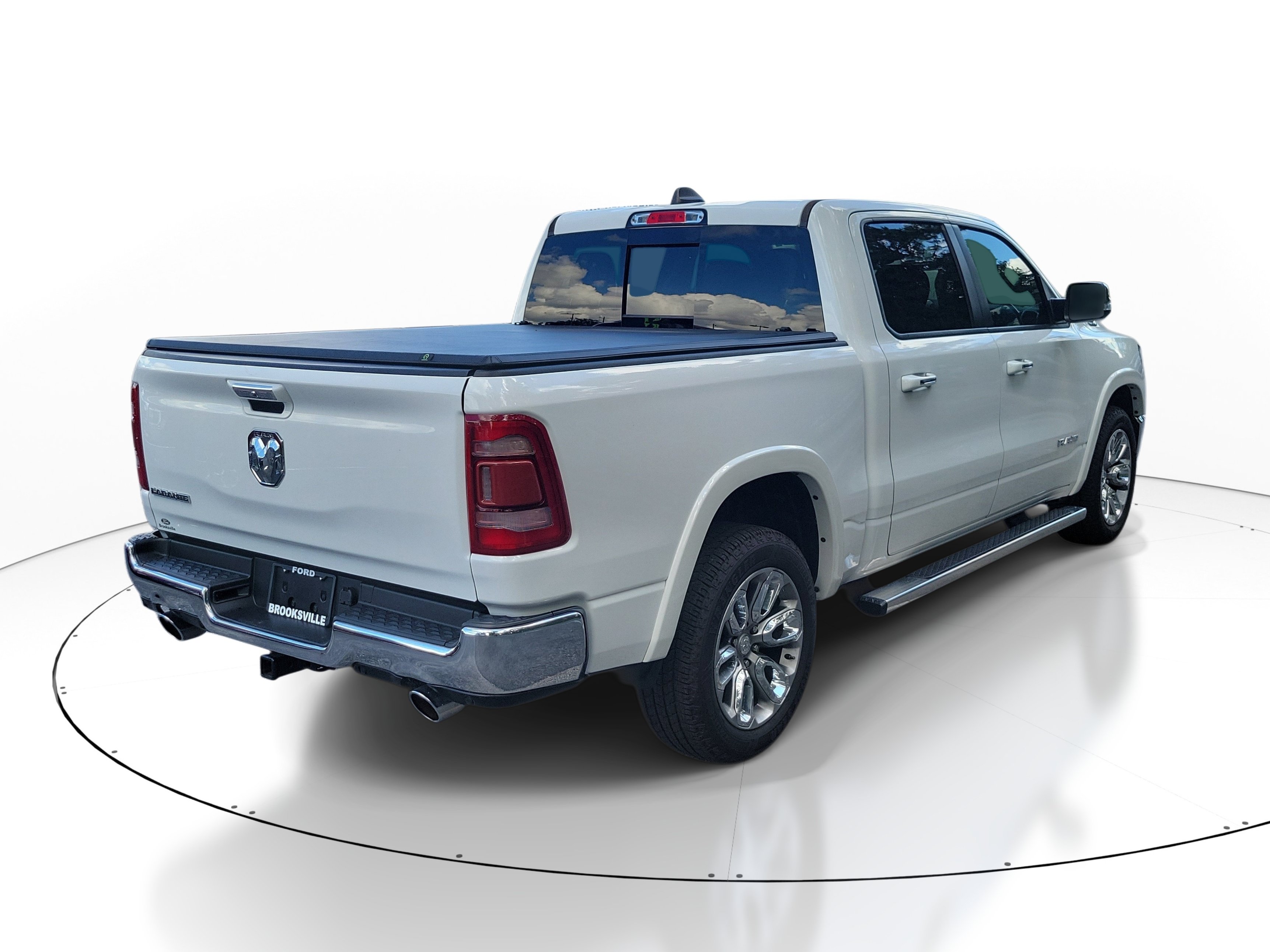 Used 2022 RAM 1500 Laramie RWD image 2
