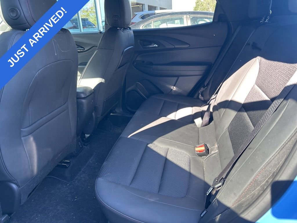 Used 2023 Chevrolet TrailBlazer RS w/ Sun and Liftgate Package FWD image 6