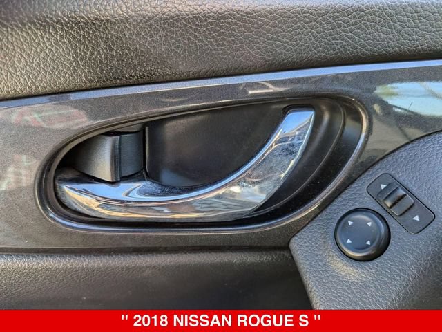 Used 2018 Nissan Rogue S AWD/4WD image 11