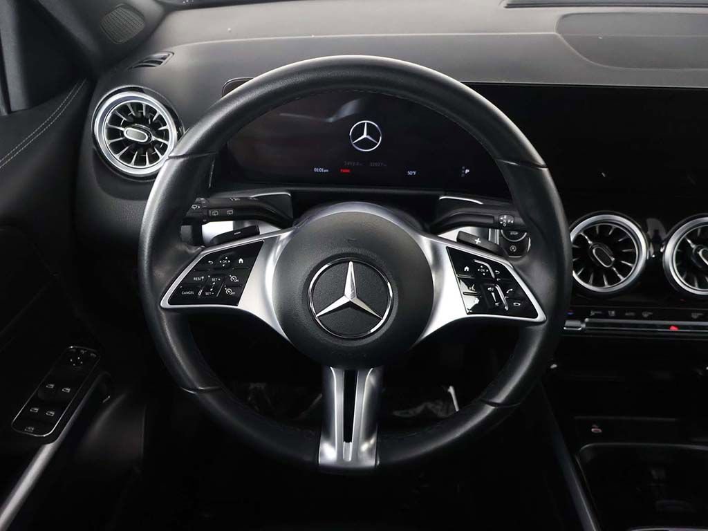 Used 2025 Mercedes-Benz GLB 250 4MATIC image 38