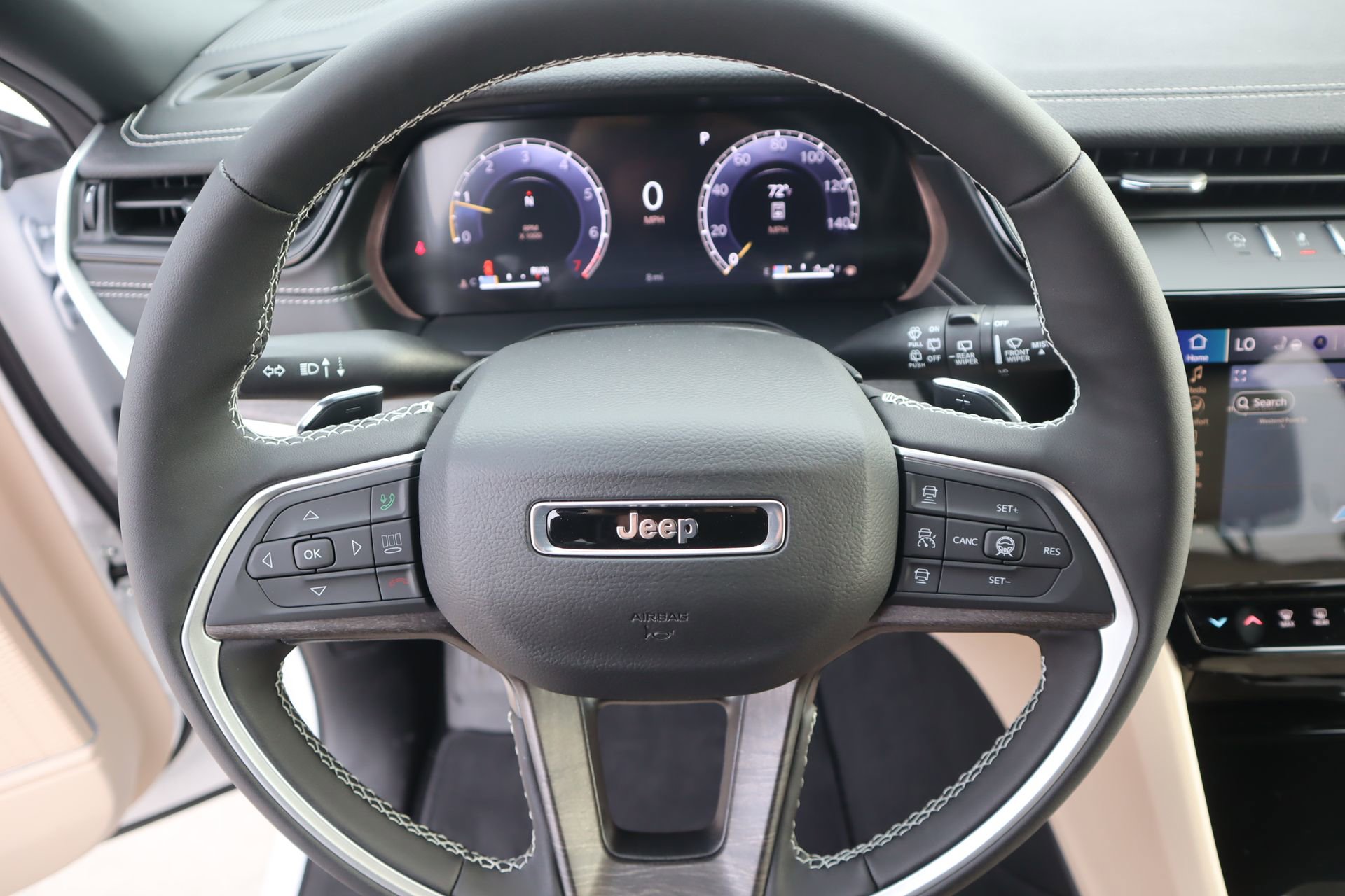 New 2026 Jeep Grand Cherokee Limited AWD/4WD image 3
