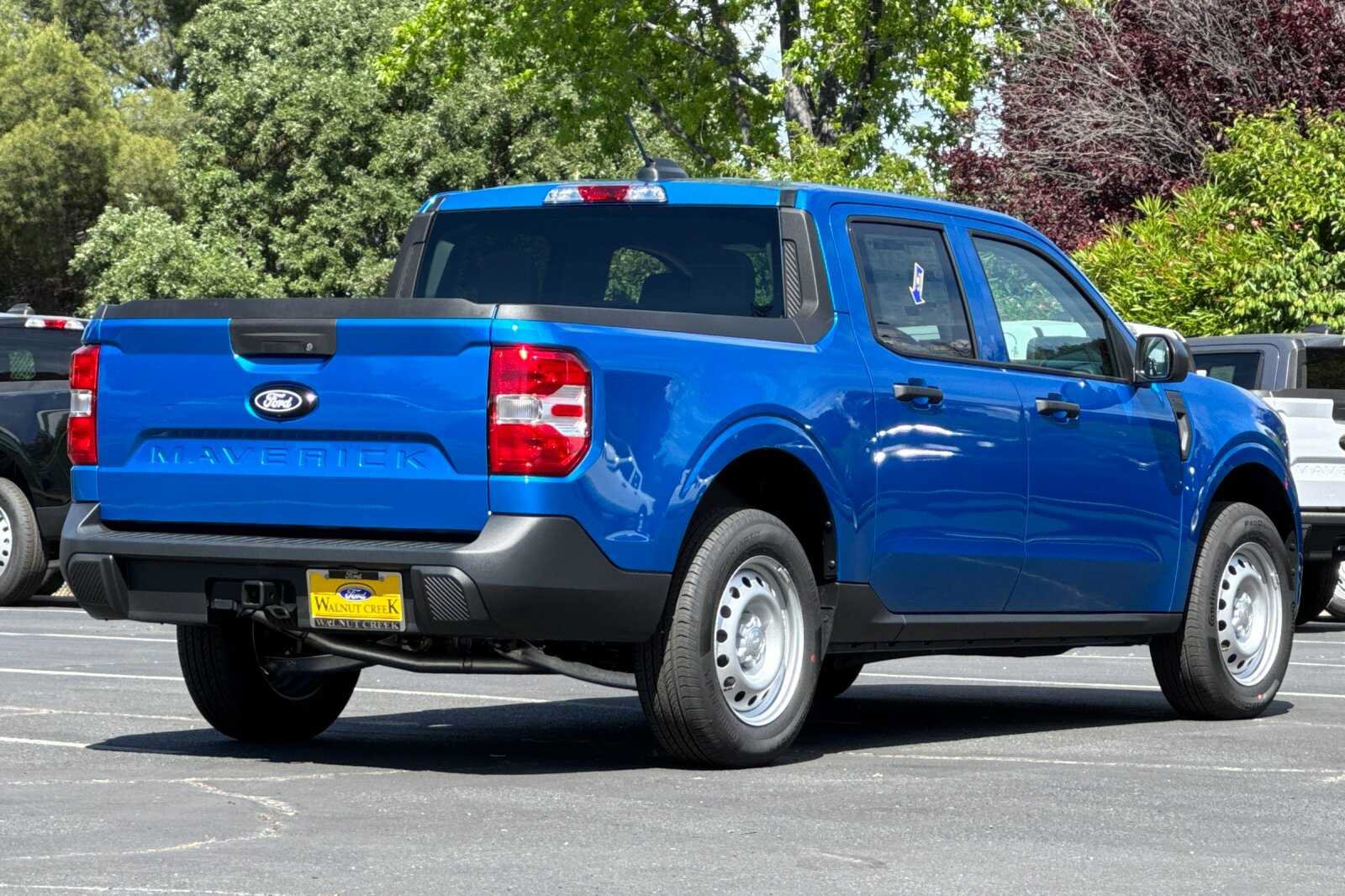 New 2026 Ford Maverick XL AWD/4WD image 4