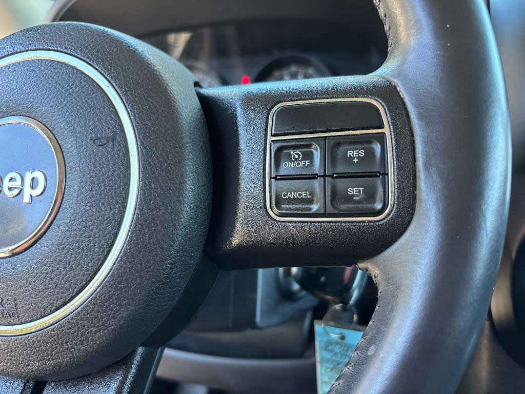 Used 2015 Jeep Patriot Latitude image 16