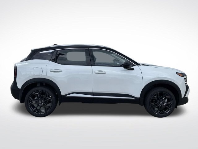 New 2027 Nissan Kicks SR FWD image 10