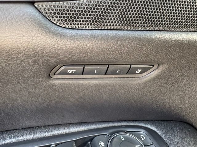 Used 2019 Cadillac XT5 Luxury AWD/4WD image 12