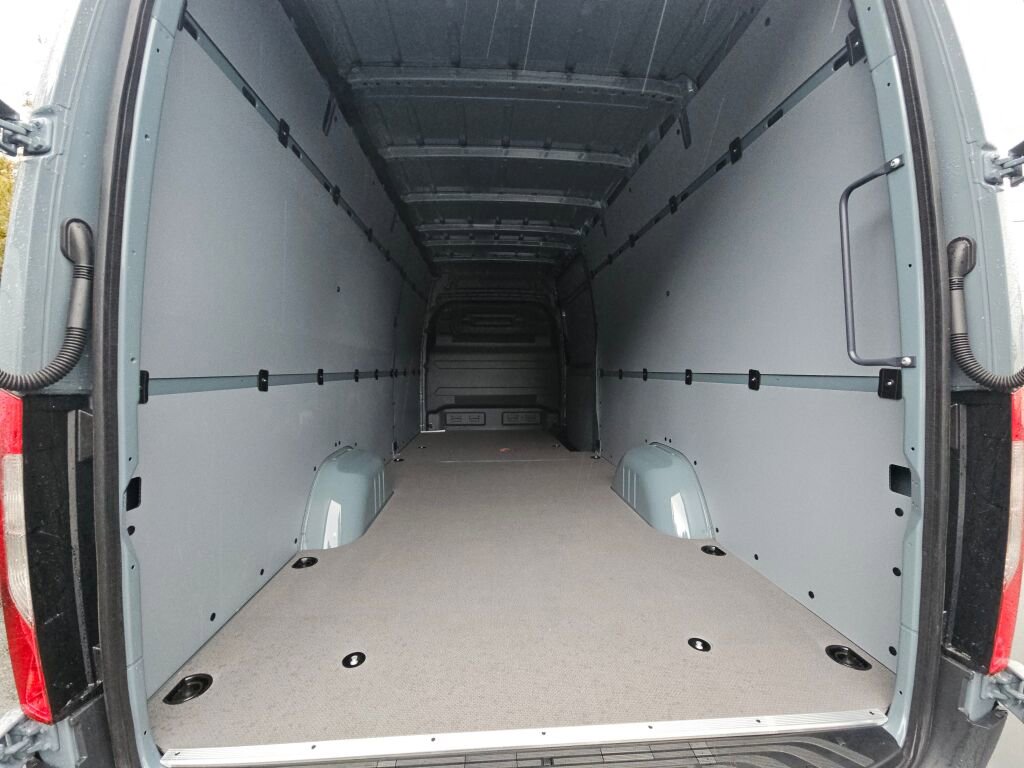 New 2025 Mercedes-Benz Sprinter 2500 image 15
