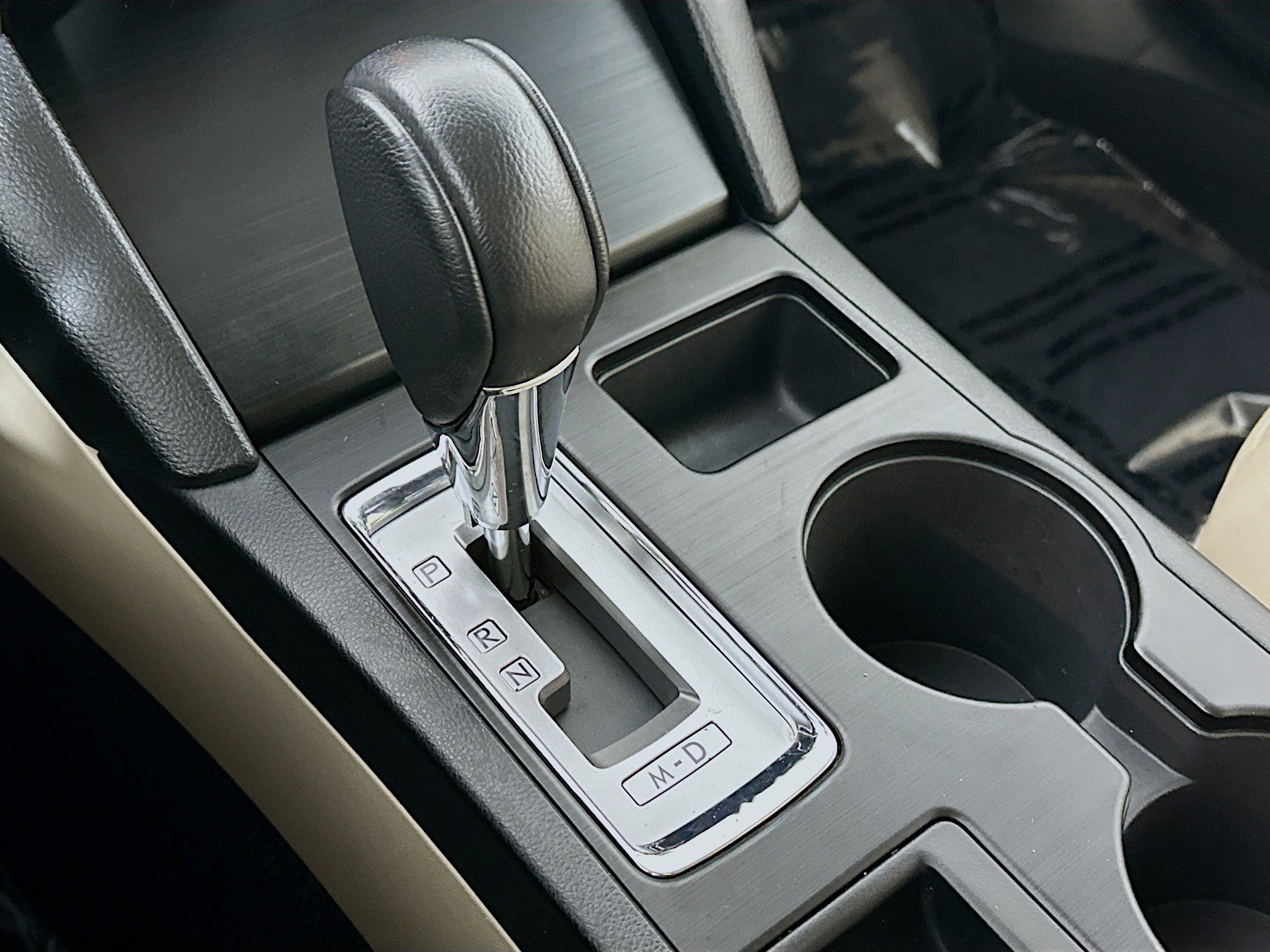 Used 2015 Subaru Outback 3.6R Limited image 17