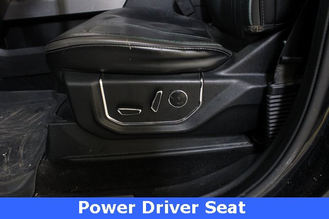 Used 2015 Ford F150 Platinum w/ Equipment Group 701A Luxury image 5