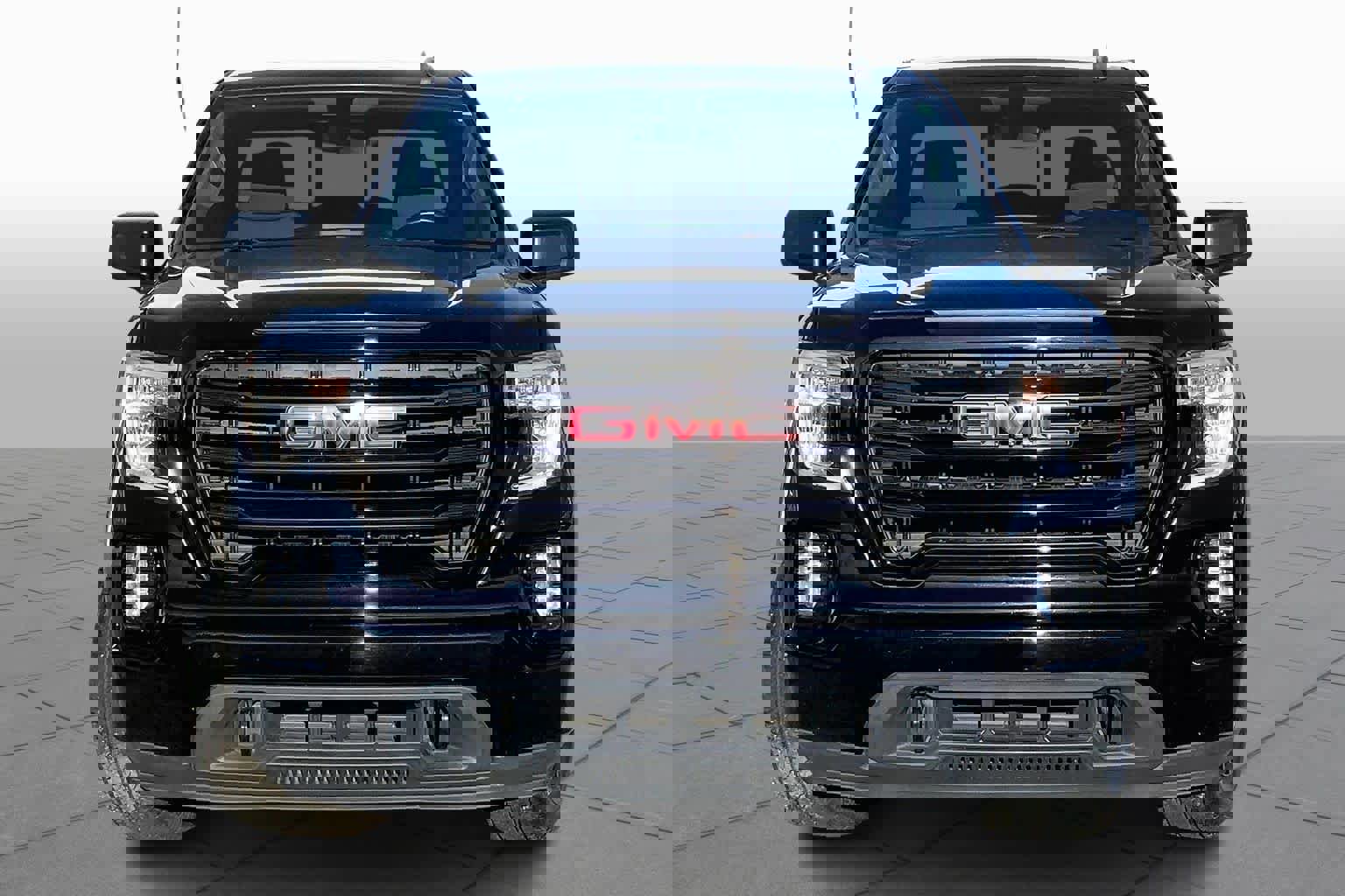 Used 2020 GMC Sierra 1500 Elevation w/ Elevation Value Package image 4