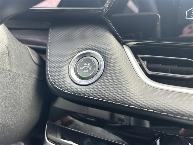 New 2026 Chevrolet Equinox LT w/ Midnight Edition image 24