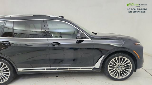 Used 2024 BMW X7 xDrive40i w/ Parking Assistance Package AWD/4WD image 8