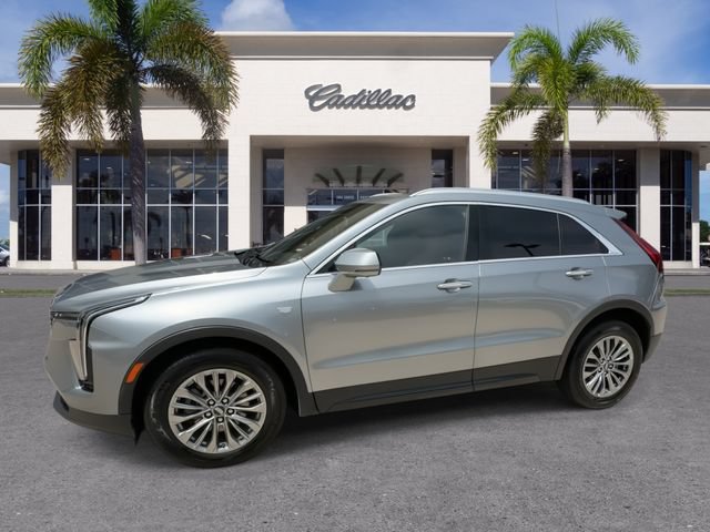 Used 2025 Cadillac XT4 Premium Luxury FWD image 7