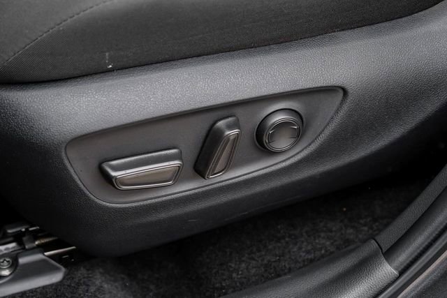 Used 2025 Toyota RAV4 XLE image 34