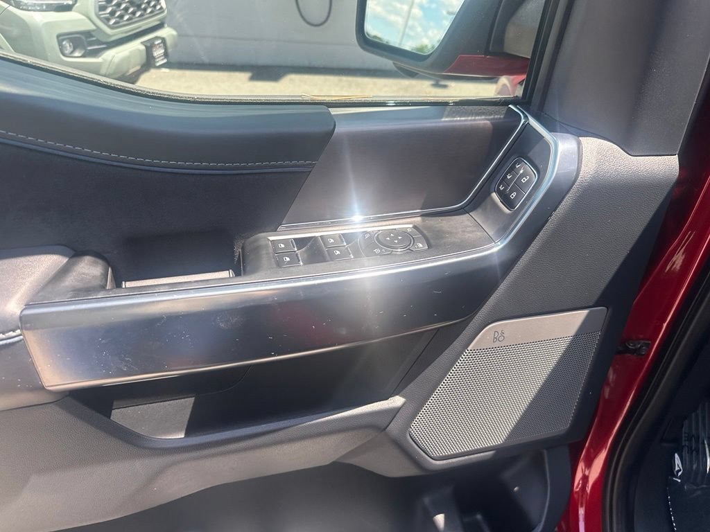 Used 2025 Ford F150 Platinum AWD/4WD image 12