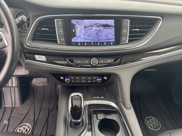 Used 2021 Buick Enclave Avenir w/ Avenir Technology Package image 16