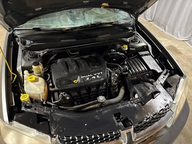 Used 2012 Dodge Avenger SXT FWD image 18