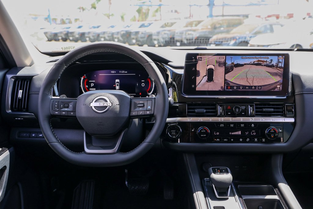 New 2026 Nissan Pathfinder SL FWD image 22