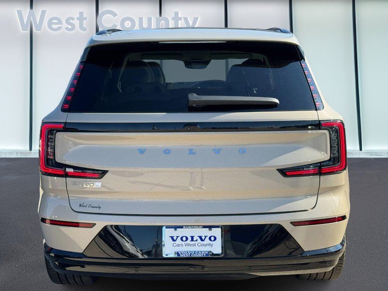 Certified 2025 Volvo EX90 Ultra image 6