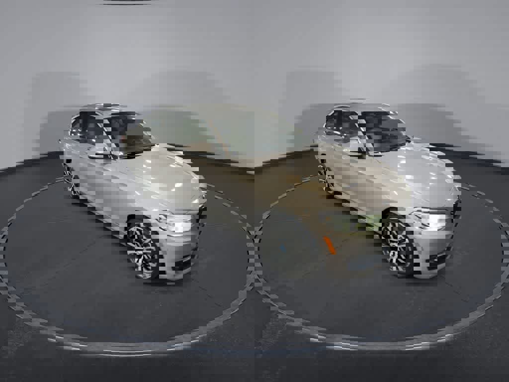 Used 2017 BMW 230i xDrive Coupe video 2