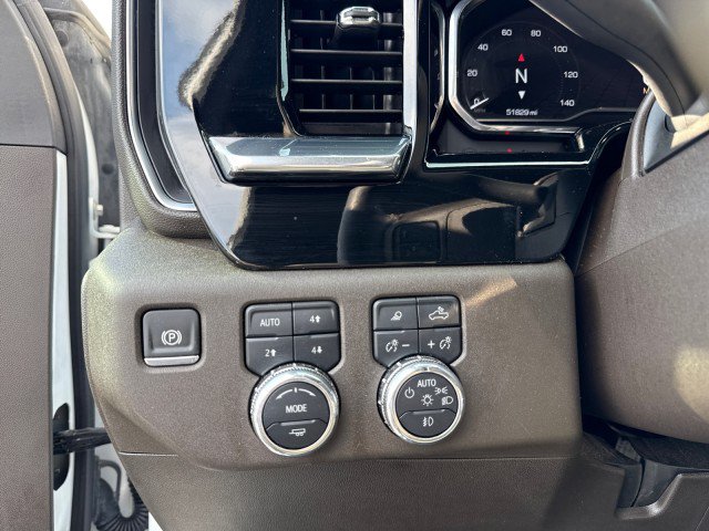 Used 2025 GMC Sierra 2500 SLT w/ SLT Premium Package AWD/4WD image 19