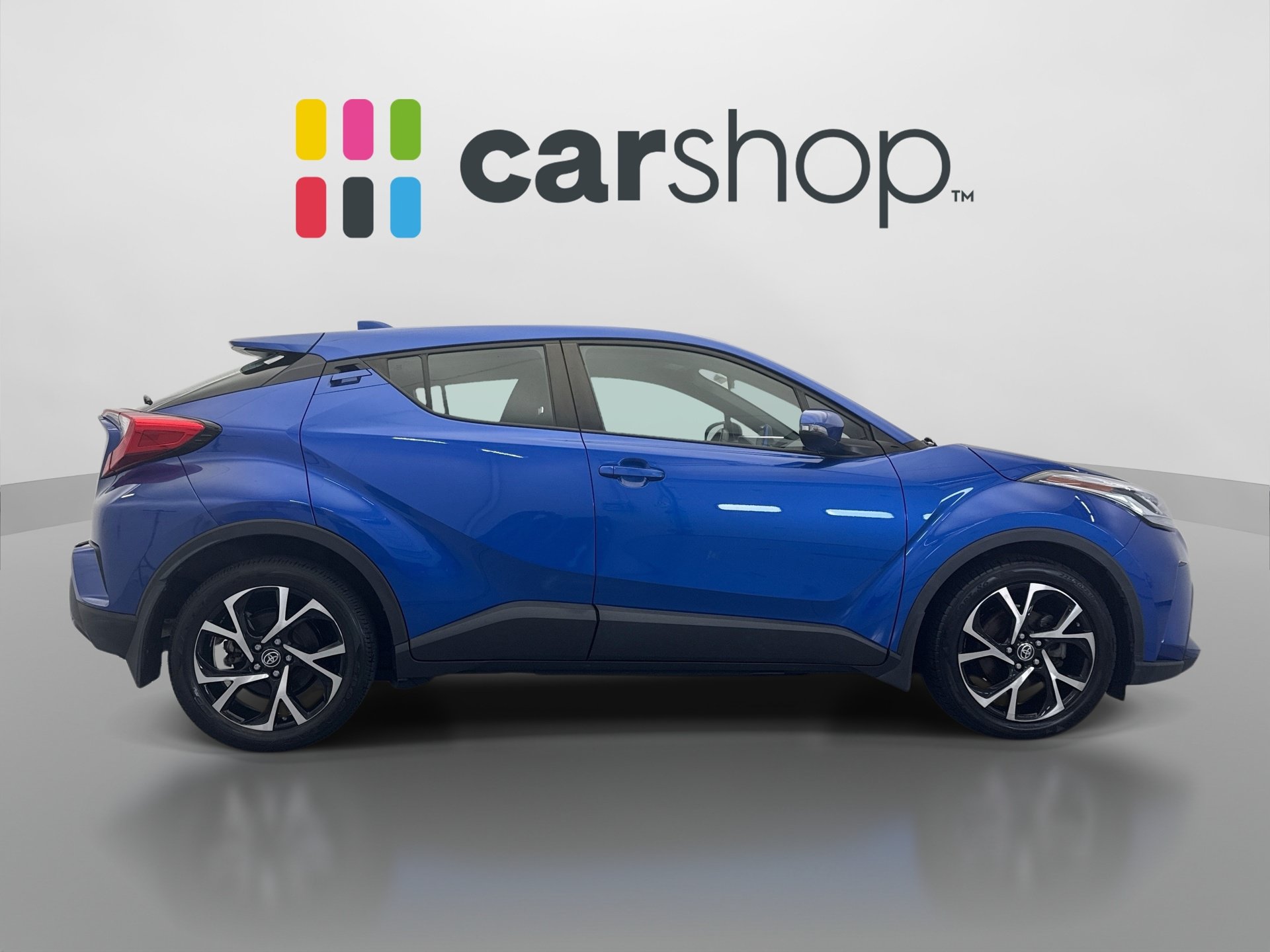 Used 2021 Toyota C-HR XLE FWD image 6