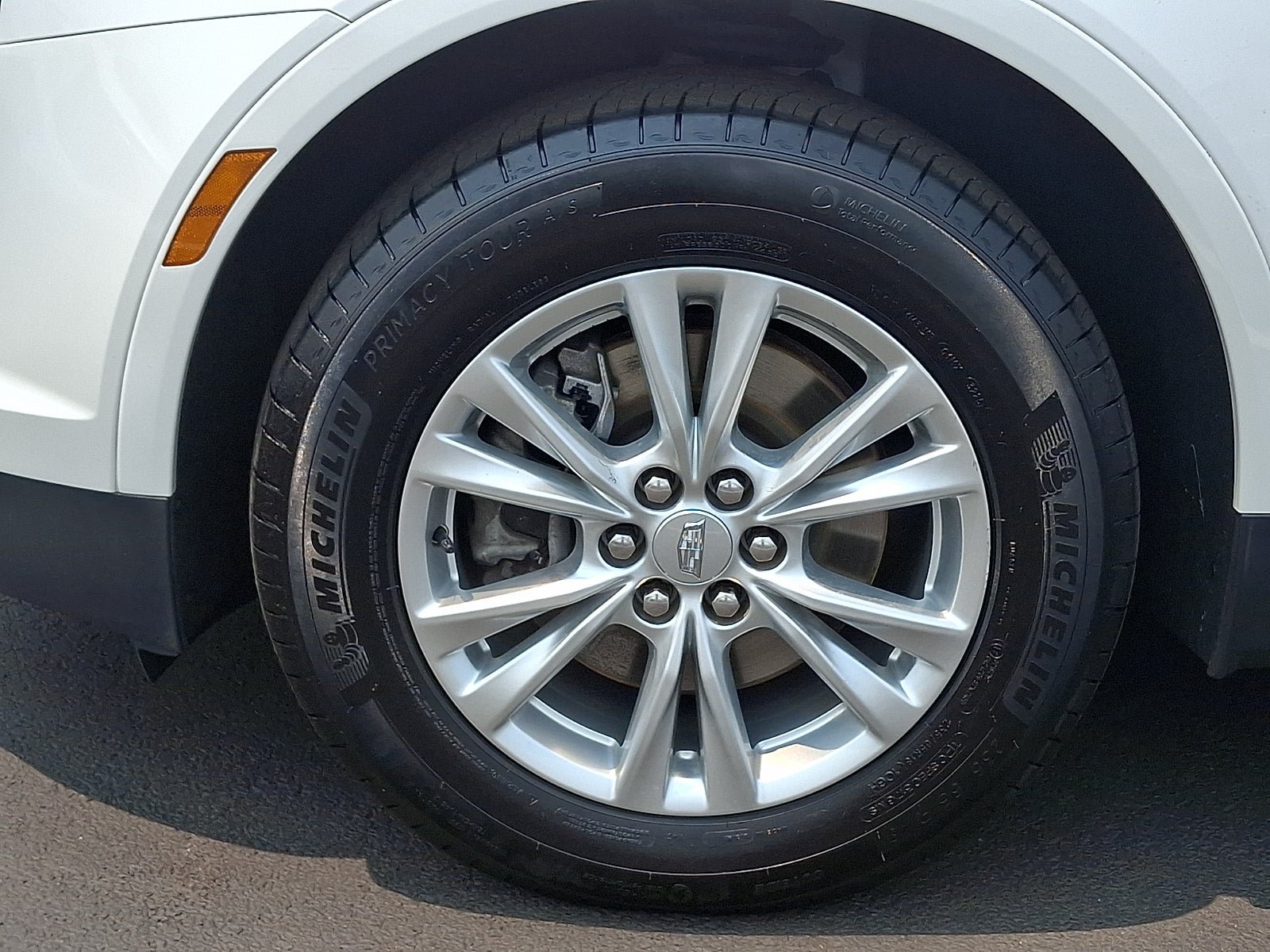 Certified 2023 Cadillac XT5 Luxury AWD/4WD image 10