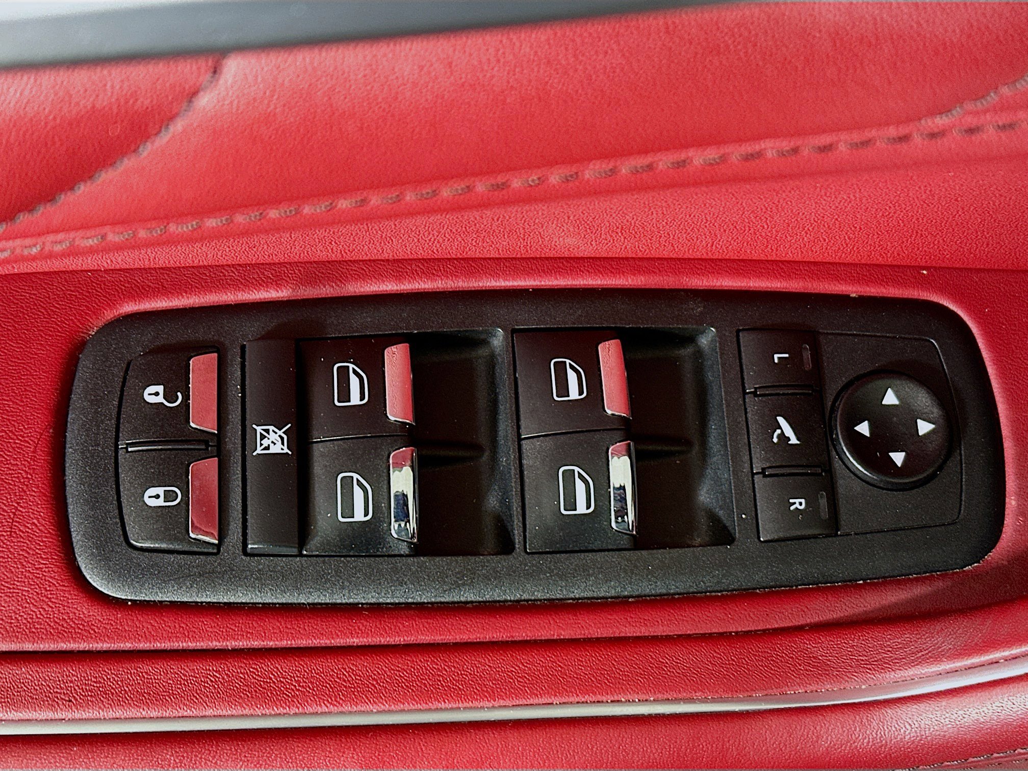 Used 2022 Maserati Levante Modena image 14