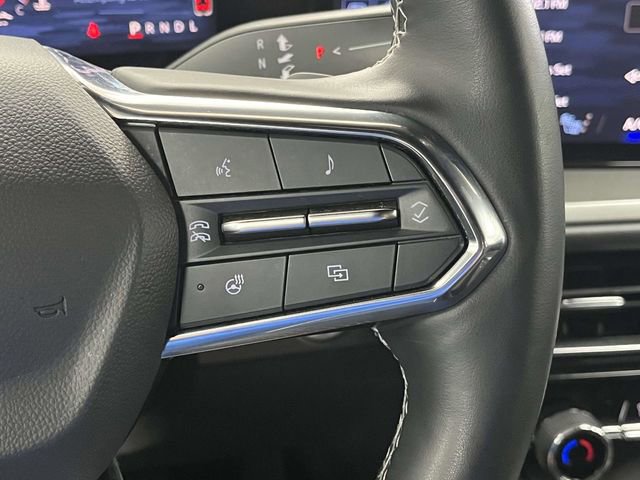 Used 2024 Chevrolet Traverse LT image 31