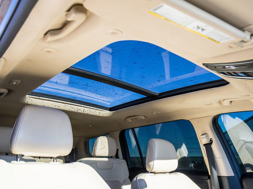 Used 2022 Jeep Grand Cherokee L Limited image 17