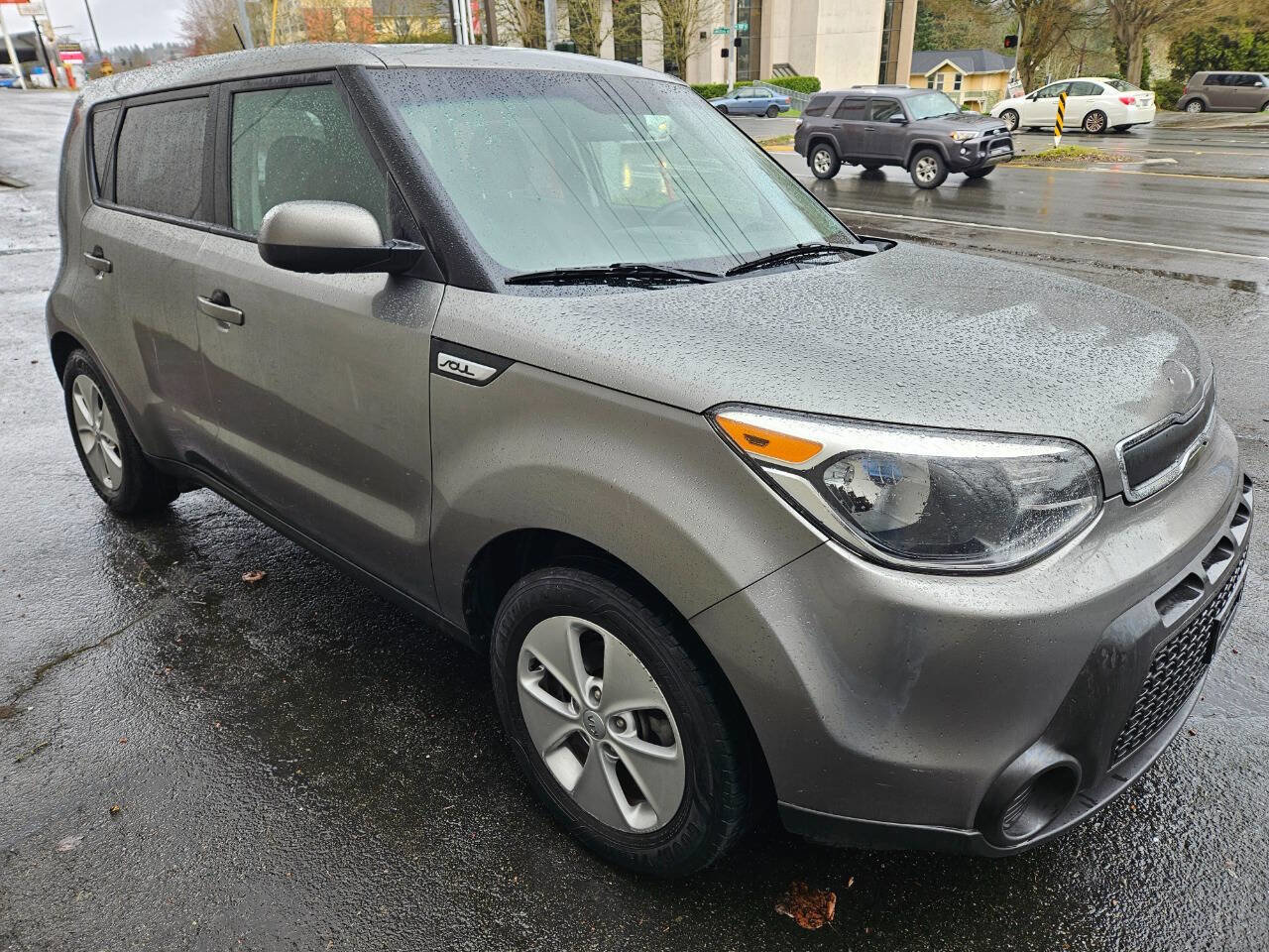 Used 2016 Kia Soul Base 4dr Crossover 6A image 6