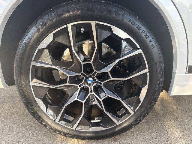 Certified 2023 BMW X7 xDrive40i w/ M Sport Package image 40